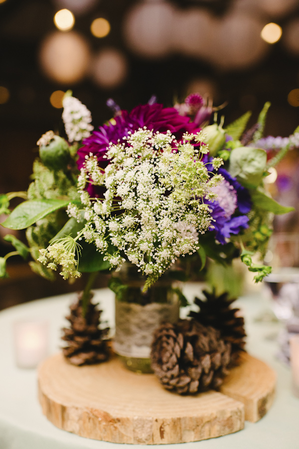 natural, outdoors wedding in Portland, Oregon at Hoyt Arboretum, wedding photo by Aaron Courter Photography | via junebugweddings.com