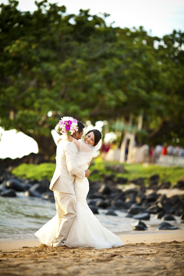 pink destination wedding in Hawaii at St Regis Princeville Resort, photos by Dmitri and Sandra Photography | via junebugweddings.com