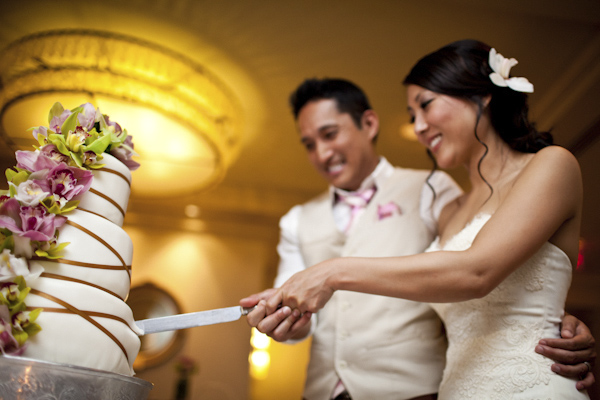 pink destination wedding in Hawaii at St Regis Princeville Resort, photos by Dmitri and Sandra Photography | via junebugweddings.com