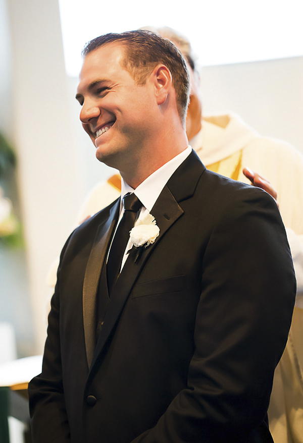 blush and gold california wedding at private family estate, wedding photos by D. Park Photography | via junebugweddings.com