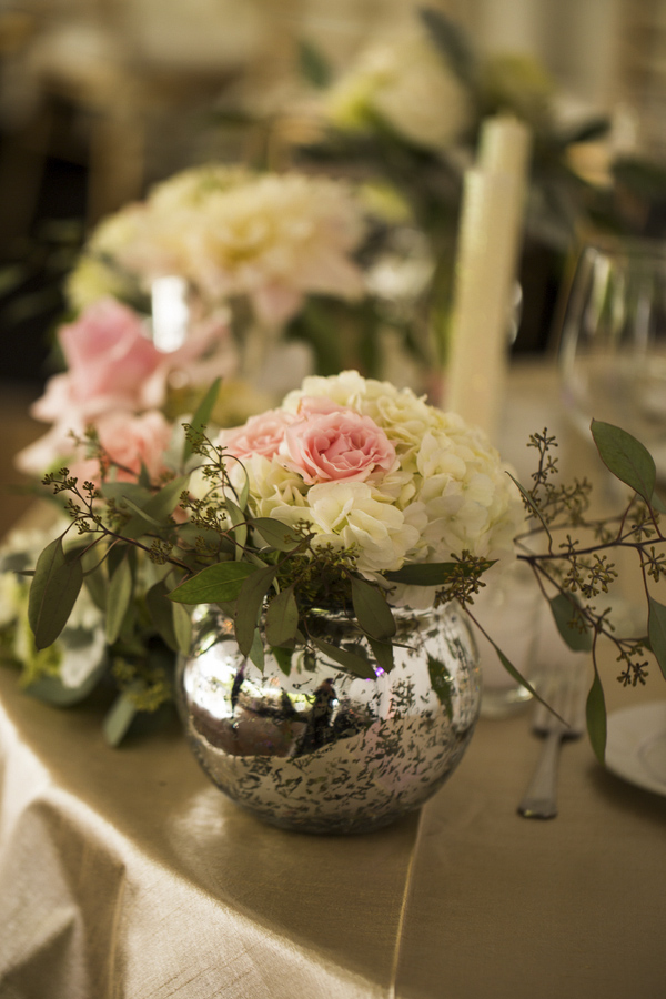 blush and gold california wedding at private family estate, wedding photos by D. Park Photography | via junebugweddings.com