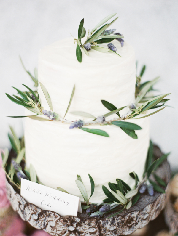 romantic pastoral wedding on a Tennessee farm with photos by Erich McVey | via junebugweddings.com