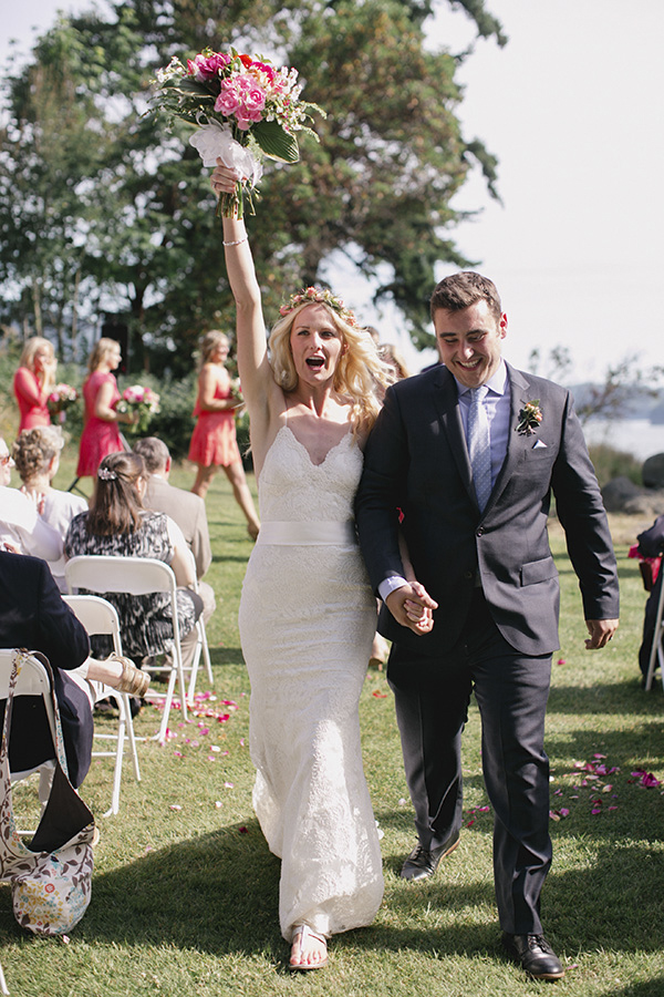 rustic wedding at Woodstock Farm in Bellingham, Washington, photos by Michel M. Waite Photography | via junebugweddings.com