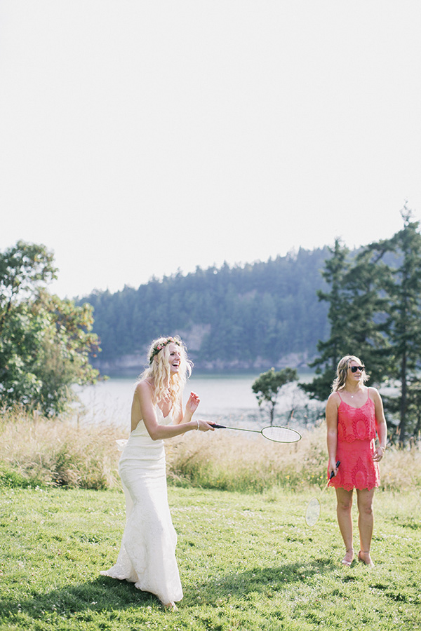 rustic wedding at Woodstock Farm in Bellingham, Washington, photos by Michel M. Waite Photography | via junebugweddings.com