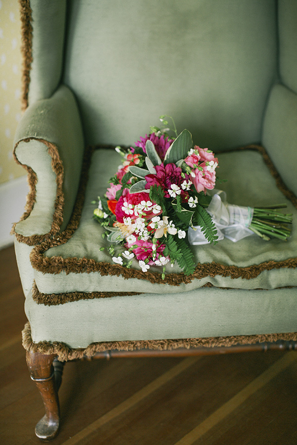 rustic wedding at Woodstock Farm in Bellingham, Washington, photos by Michel M. Waite Photography | via junebugweddings.com