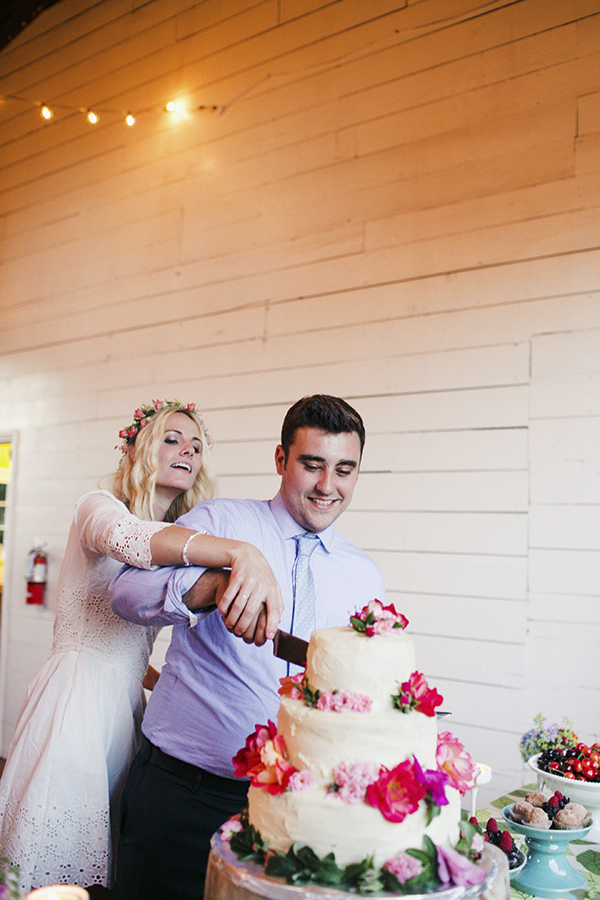 rustic wedding at Woodstock Farm in Bellingham, Washington, photos by Michel M. Waite Photography | via junebugweddings.com