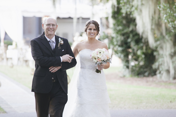 wedding at Legare Waring House in Charleston, South Carolina, photo by Paige Winn Photo | via junebugweddings.com