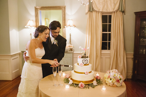 wedding at Legare Waring House in Charleston, South Carolina, photo by Paige Winn Photo | via junebugweddings.com