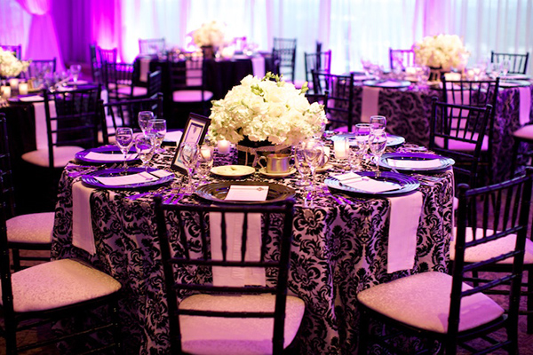 wedding planning 101 - wedding day timeline, advice and behind the scenes footage from Christopher Confero Design | via junebugweddings.com (14)