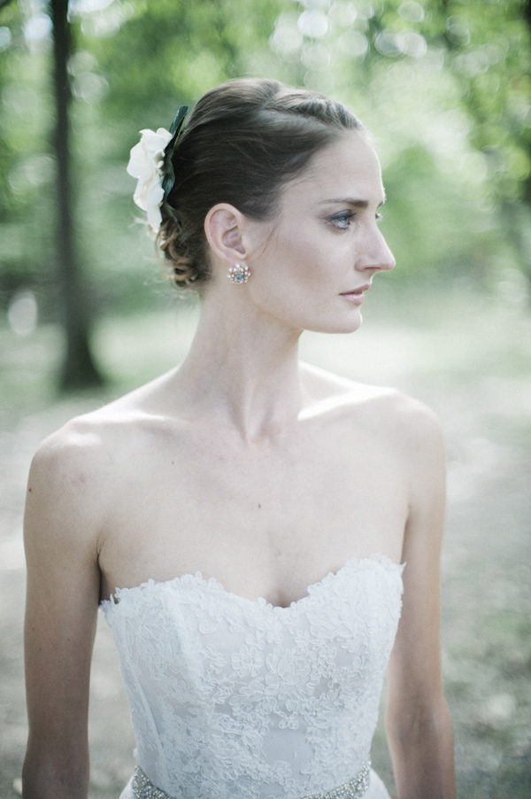 woodland wedding at Benmarl Winery, New York, photo by Richard Israel | via junebugweddings.com