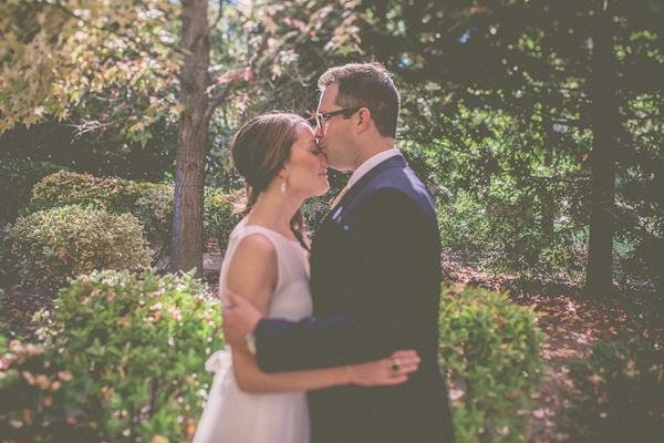 autumnal backyard wedding in Granite Bay, California with photos by Kris Holland Photography | junebugweddings.com (33)