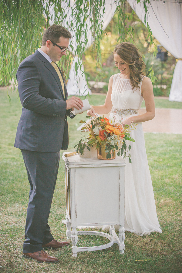 autumnal backyard wedding in Granite Bay, California with photos by Kris Holland Photography | junebugweddings.com (24)