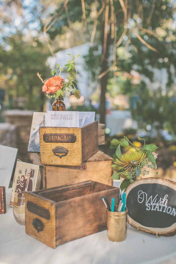 autumnal backyard wedding in Granite Bay, California with photos by Kris Holland Photography | junebugweddings.com (10)