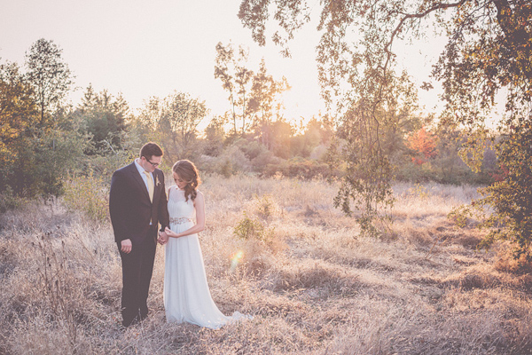 autumnal backyard wedding in Granite Bay, California with photos by Kris Holland Photography | junebugweddings.com (2)