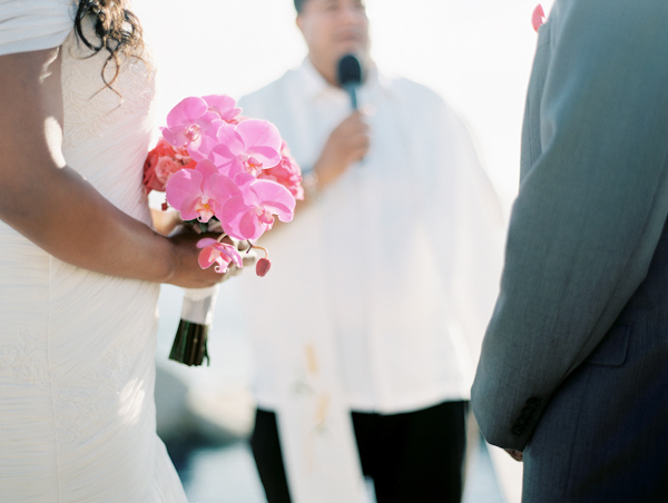 Cinco de Mayo destination wedding in Cabos San Lucas with photos by Jillian Mitchell | via junebugweddings.com (24)