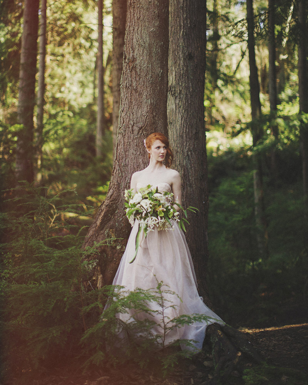 enchanted woodland bridal style inspiration shoot from Ryan Flynn Photography | via junebugweddings.com (17)