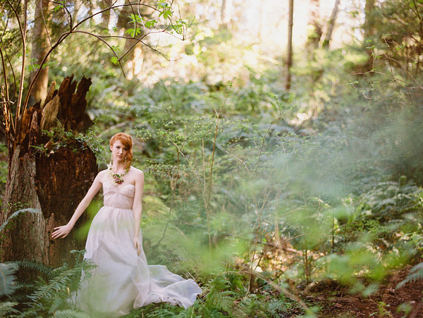 enchanted woodland bridal style inspiration shoot from Ryan Flynn Photography | via junebugweddings.com (10)
