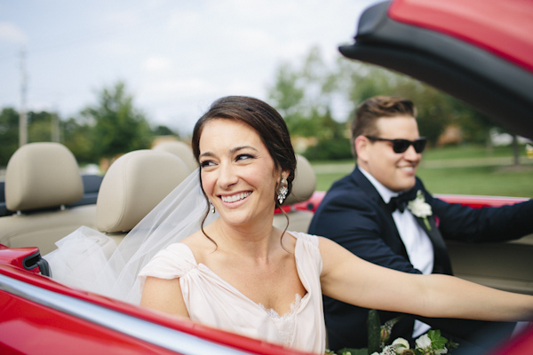 navy and pink garden wedding in Ohio, photo by Ely Brothers | via junebugweddings.com