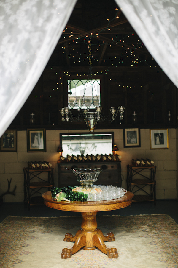 navy and pink garden wedding in Ohio, photo by Ely Brothers | via junebugweddings.com