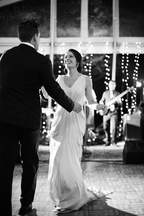 navy and pink garden wedding in Ohio, photo by Ely Brothers | via junebugweddings.com