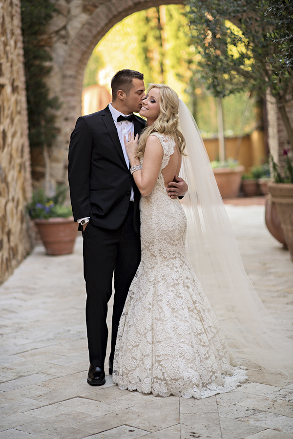 romantic Italian villa inspired wedding in Florida, photo by Kristen Weaver Photography | via junebugweddings.com