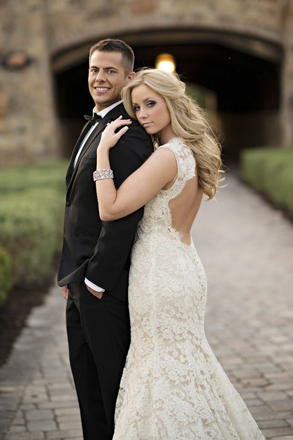 romantic Italian villa inspired wedding in Florida, photo by Kristen Weaver Photography | via junebugweddings.com