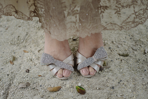 vintage wedding at Vizcaya Museum and Gardens, Florida, photo by Maloman Studios | via junebugweddings.com