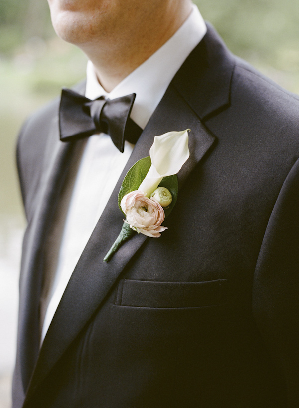 elegant wedding at Studio450 in New York, photo by Karen Hill Photography | via junebugweddings.com