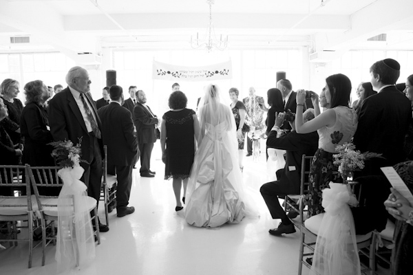 elegant wedding at Studio450 in New York, photo by Karen Hill Photography | via junebugweddings.com