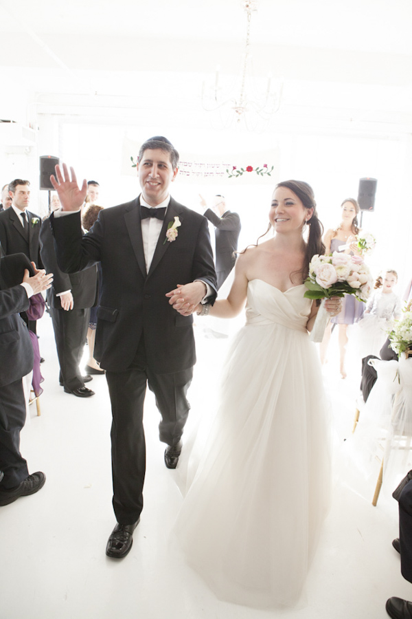 elegant wedding at Studio450 in New York, photo by Karen Hill Photography | via junebugweddings.com