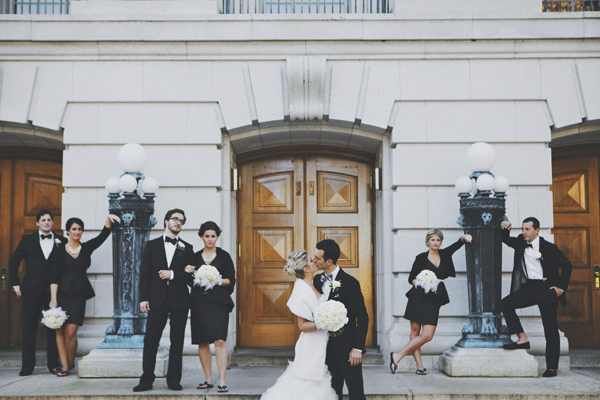 modern elegant gold and black wedding at Legend at Bergamont, photo by DWJohnson Studio | via junebugweddings.com