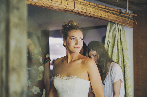 organic outdoor summer wedding at Holly Farm - photo by Lisa Lefringhouse Photography | via junebugweddings.com