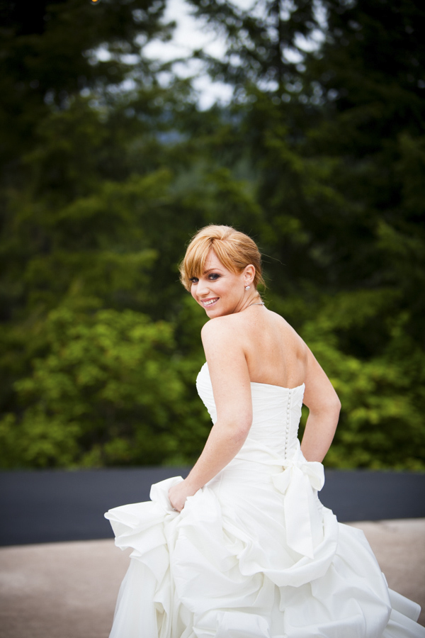 peach, coral, grey wedding at Swiftwater Cellars, photo by La Vie Photography | via junebugweddings.com