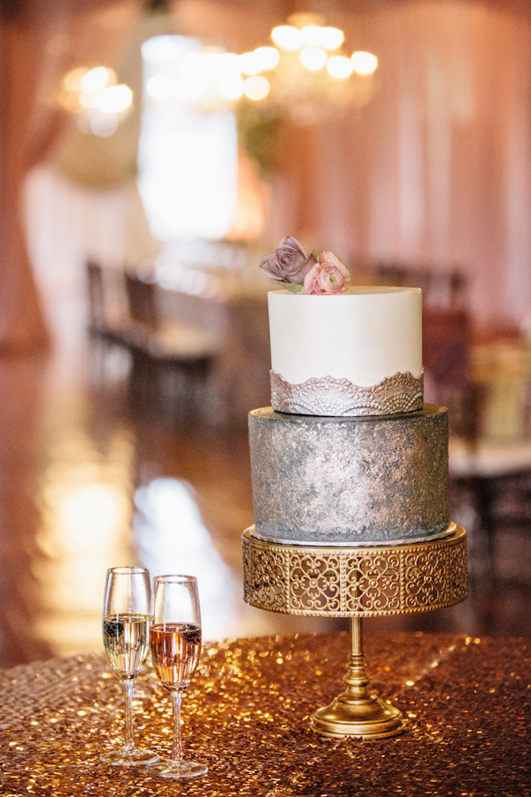 romantic blush and gold wedding inspiration shoot with photos by Vue Photography | via junebugweddings.com