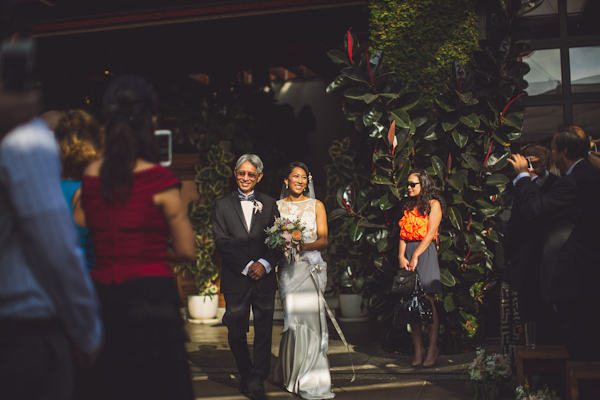 vibrant urban wedding in Los Angeles with photos by Jeff Newsom | via junebugweddings.com (24)