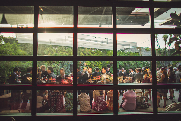 vibrant urban wedding in Los Angeles with photos by Jeff Newsom | via junebugweddings.com (15)