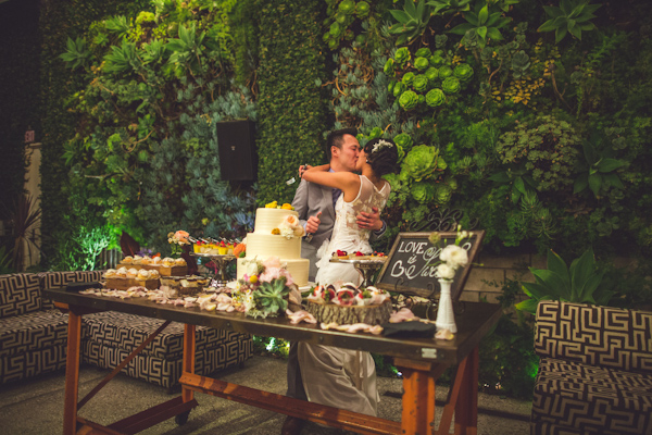 vibrant urban wedding in Los Angeles with photos by Jeff Newsom | via junebugweddings.com (2)