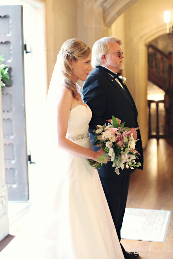 North Carolina wedding at The Carolina Yacht Club, photo by Whitebox Photo | via junebugweddings.com