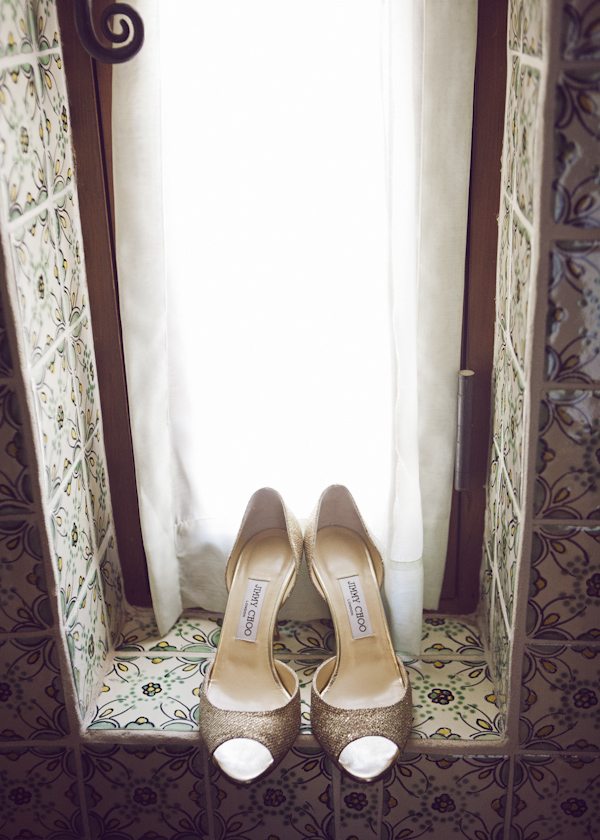 blush, ivory and pink wedding at Hummingbird Nest Ranch, California - Photo by Duke Photography | via junebugweddings.com