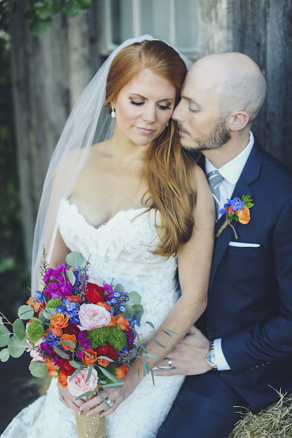 colorful texas wedding at Starhill Ranch, photo by Austin wedding photographer Christina Carroll Photography | via junebugweddings.com