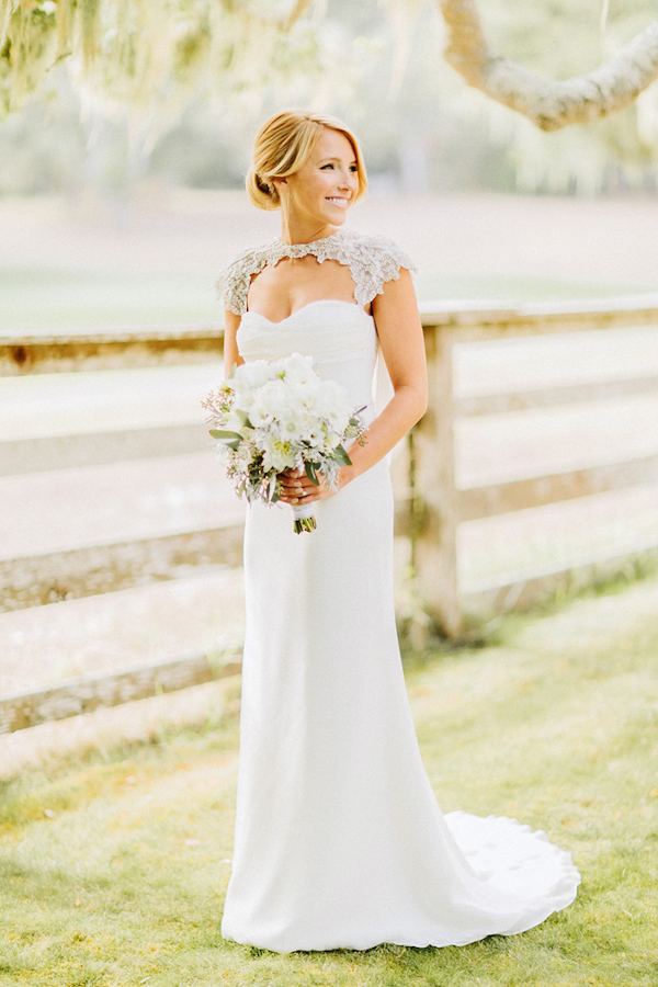 pretty bridal style with photography by Benj Haisch | via junebugweddings.com