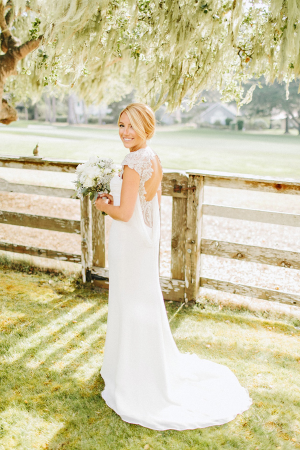 beautifully refined bridal style with photography by Benj Haisch | via junebugweddings.com