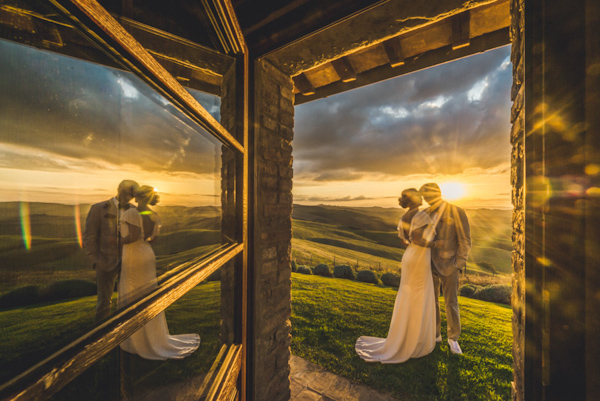 picturesque elopement in Tuscany with photography by Roberto Panciatici | via junebugweddings.com (7)