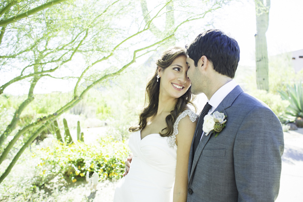 colorful desert wedding at Four Seasons in Scottsdale, Arizona - photo by Erica Velasco Photographer | via junebugweddings.com