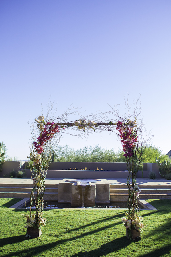 colorful desert wedding at Four Seasons in Scottsdale, Arizona - photo by Erica Velasco Photographer | via junebugweddings.com