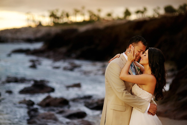 destination wedding in Cabo with photos by Chris + Lynn Photographers | via junebugweddings.com