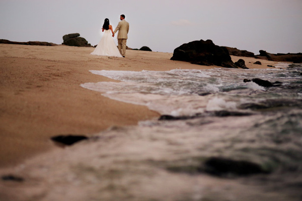destination wedding in Cabo with photos by Chris + Lynn Photographers | via junebugweddings.com