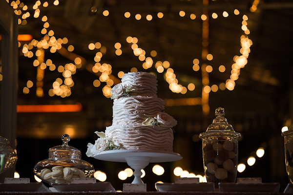 elegant winter wedding in Florida with photos by Dana Goodson Photography | via junebugweddings.com