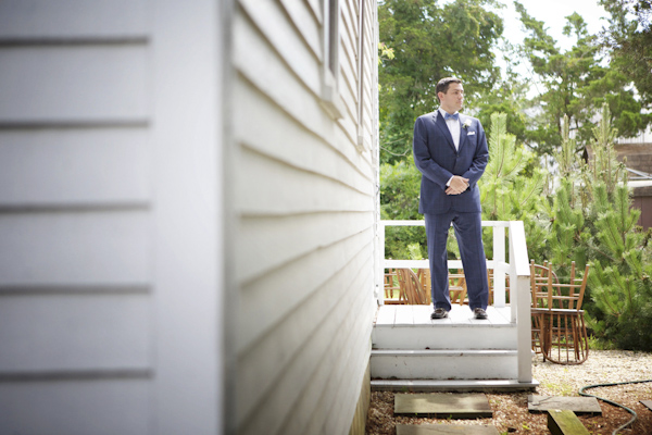 intimate New Jersey wedding at Haven Beach, photos by Sarah DiCicco Photography | via junebugweddings.com