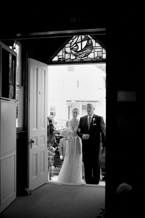 intimate New Jersey wedding at Haven Beach, photos by Sarah DiCicco Photography | via junebugweddings.com